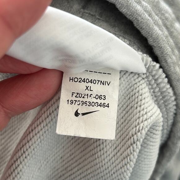 NEW NIKE Standard Issue Dri Fit 7.5" Basketball Shorts in Gray Heather SZ XL - Picture 8 of 10